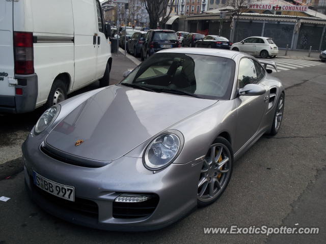 Porsche 911 GT2 spotted in Milano, Italy