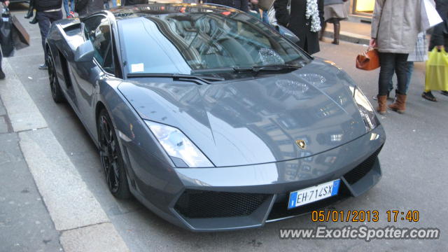 Lamborghini Gallardo spotted in Milano, Italy