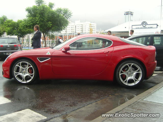 Alfa Romeo 8C spotted in Buenos Aires, Argentina