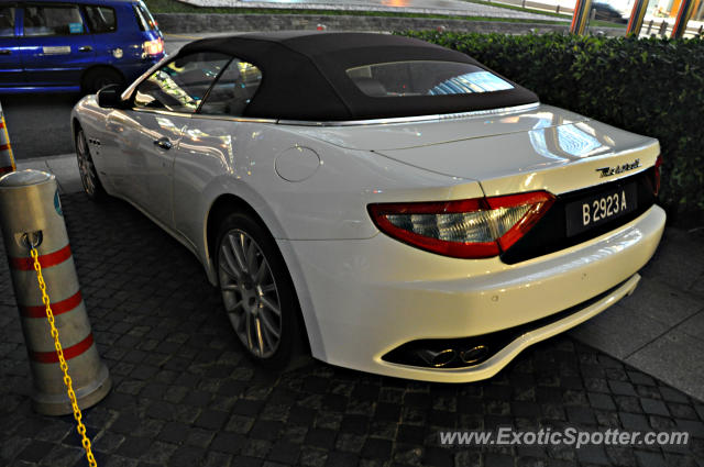 Maserati GranTurismo spotted in KLCC Twin Tower, Malaysia