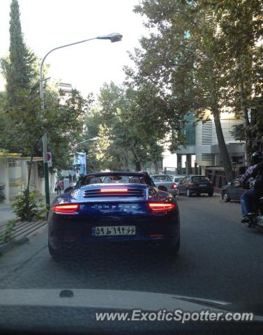 Porsche 911 spotted in Tehran, Iran