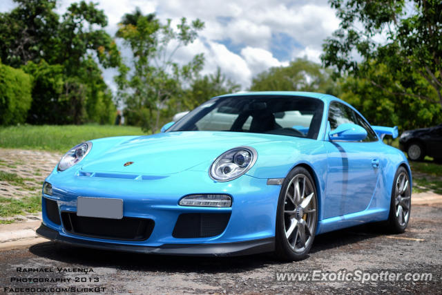 Porsche 911 GT3 spotted in Brasilia, Brazil