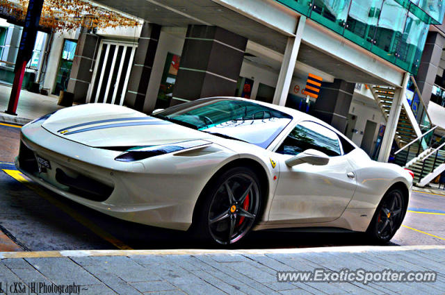 Ferrari 458 Italia spotted in Publika, Malaysia