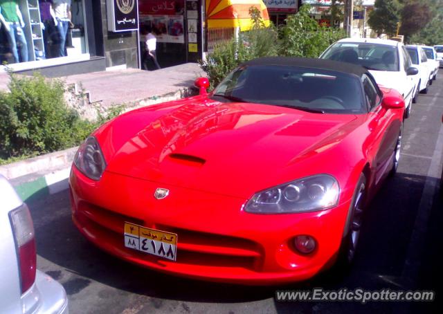 Dodge Viper spotted in Tehran, Iran