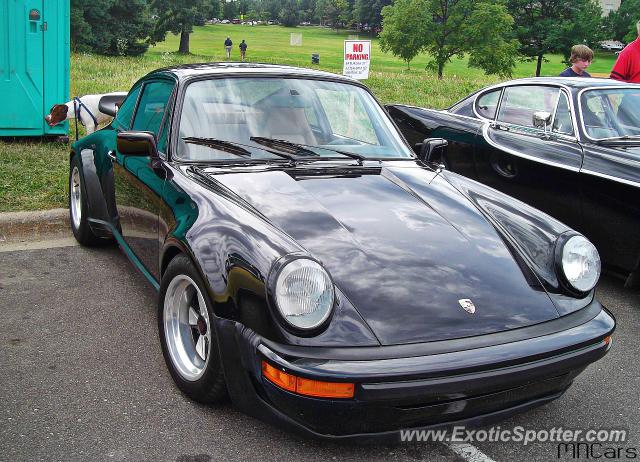 Porsche 911 Turbo spotted in Minneapolis, Minnesota