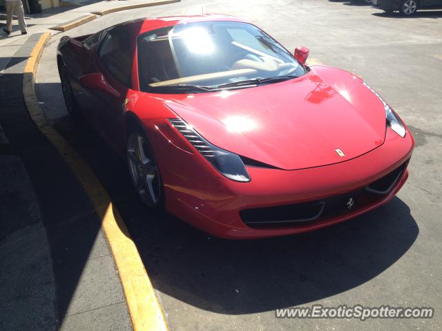 Ferrari 458 Italia spotted in Mexico City, Mexico