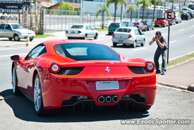 Ferrari 458 Italia spotted in Curitiba, Brazil