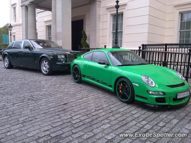 Porsche 911 GT3 spotted in London, United Kingdom