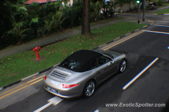 Porsche 911 spotted in Orchard Road, Singapore