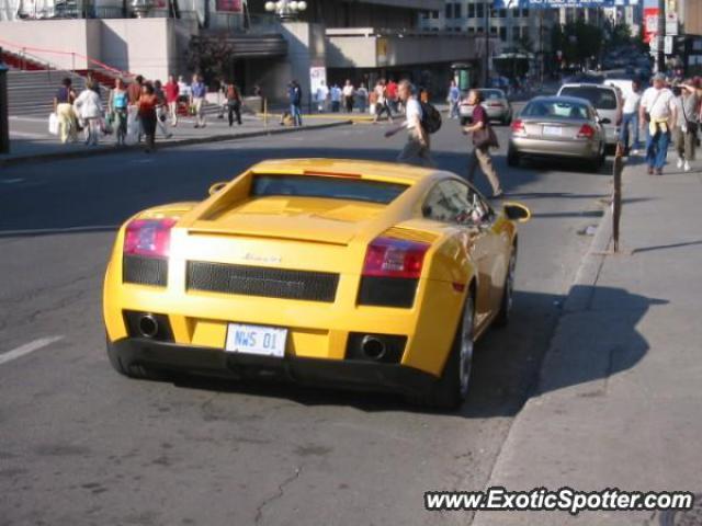 Lamborghini Gallardo spotted in Montreal, Canada