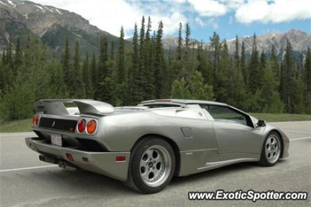 Lamborghini Diablo spotted in Alberta / BC, Canada