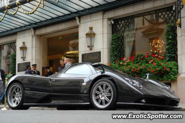 Pagani Zonda spotted in Paris, France