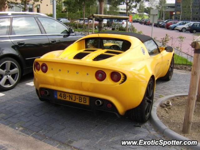 Lotus Elise spotted in Hilversum, Netherlands