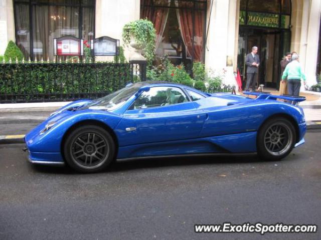 Pagani Zonda spotted in Paris, France