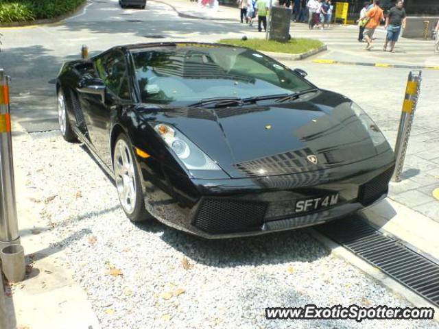 Lamborghini Gallardo spotted in Singapore, Singapore