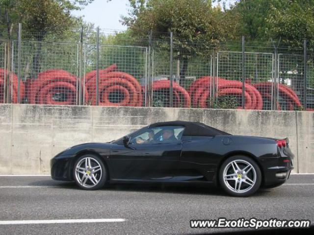 Ferrari F430 spotted in Milano, Italy