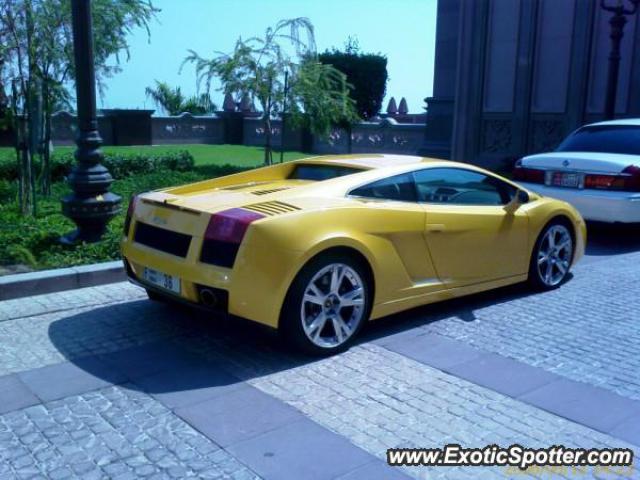 Lamborghini Gallardo spotted in AbuDhabi, United Arab Emirates