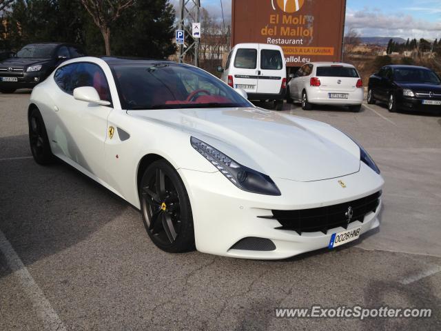 Ferrari FF spotted in Montblanc, Spain