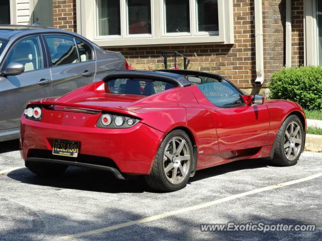 Tesla Roadster spotted in Wilmington, Delaware