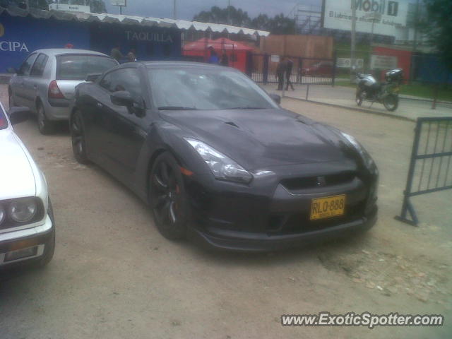 Nissan Skyline spotted in Bogotá, Colombia