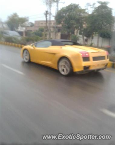 Lamborghini Gallardo spotted in Lahore, Pakistan