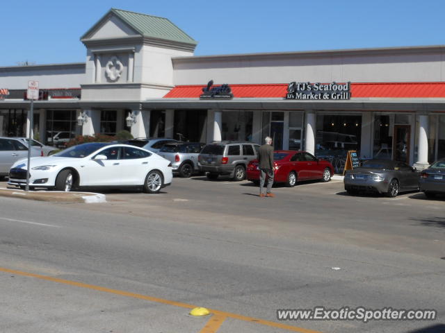 Tesla Model S spotted in Dallas, Texas