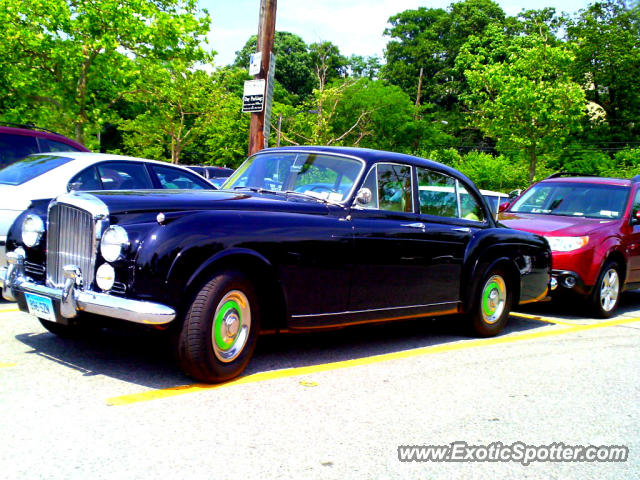 Bentley Continental spotted in Greenwich, Connecticut