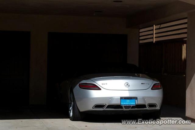 Mercedes SLS AMG spotted in Los Angelos, California