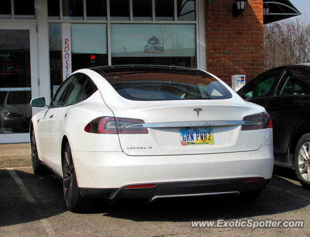 Tesla Model S spotted in New Albany, Ohio