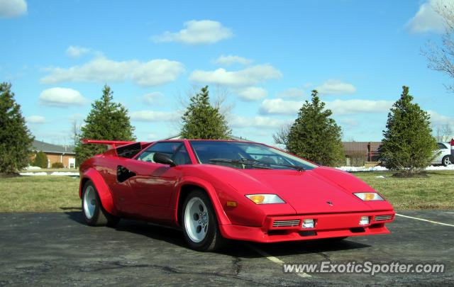 Lamborghini Countach spotted in New Albany, Ohio