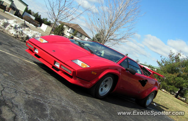 Lamborghini Countach spotted in New Albany, Ohio