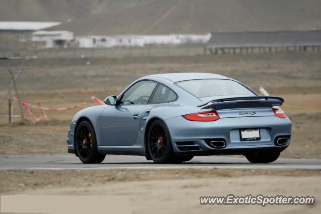 Porsche 911 Turbo spotted in Lima, Peru