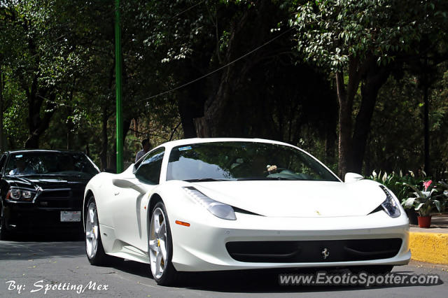 Ferrari 458 Italia spotted in Ciudad de México, Mexico