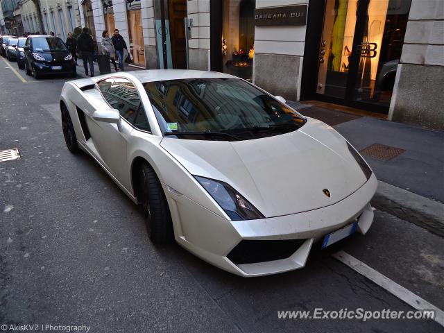 Lamborghini Gallardo spotted in Milan, Italy