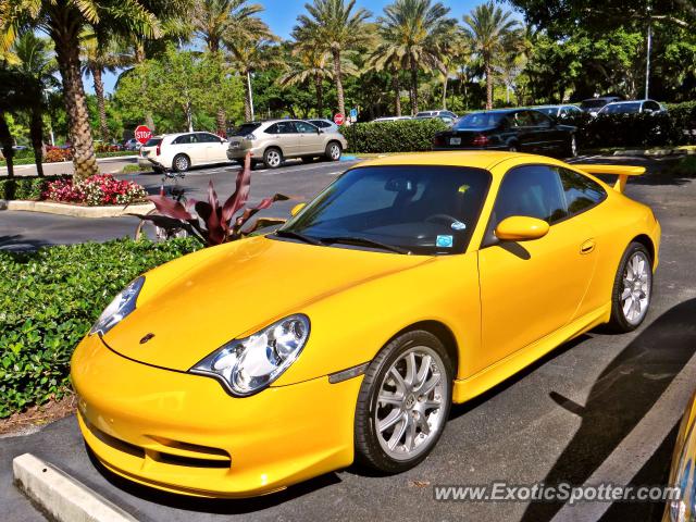 Porsche 911 GT3 spotted in Palm Beach, Florida