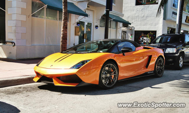 Lamborghini Gallardo spotted in Miami, Florida