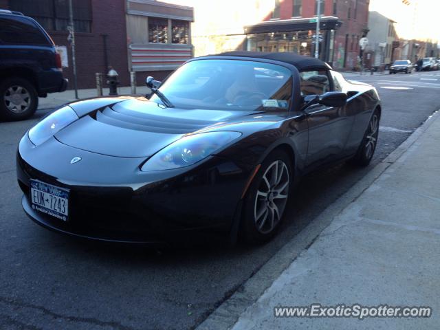 Tesla Roadster spotted in Brooklyn, New York