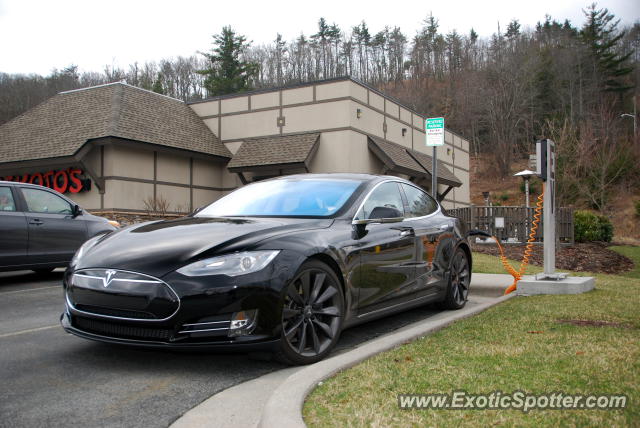 Tesla Model S spotted in Boone, North Carolina