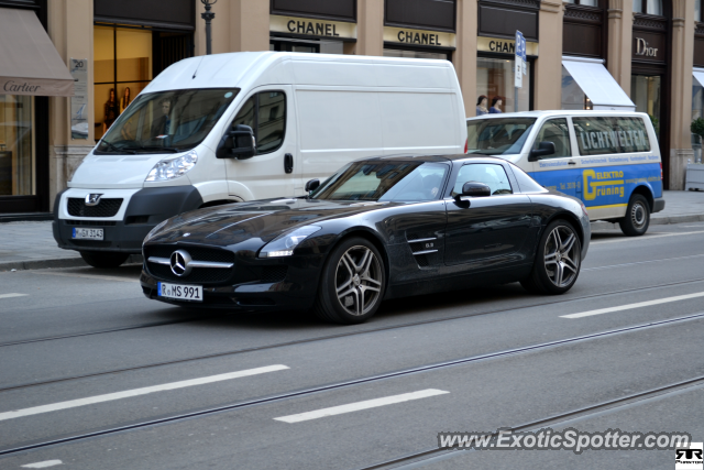 Mercedes SLS AMG spotted in Munich, Germany