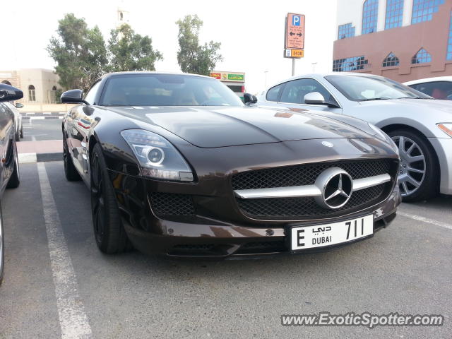 Mercedes SLS AMG spotted in Dubai, United Arab Emirates