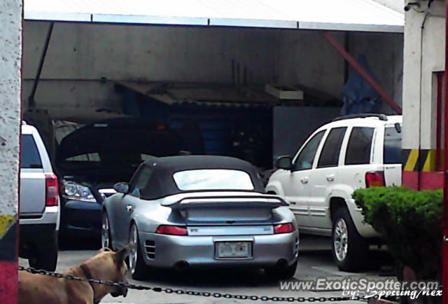 Porsche 911 spotted in Mexico City, Mexico