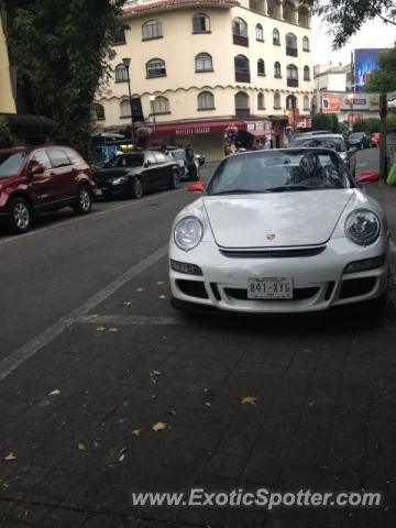 Porsche 911 GT3 spotted in Mexico City, Mexico