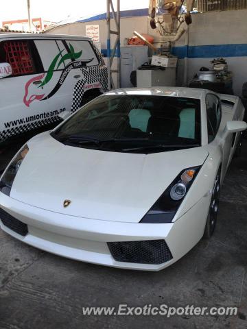 Lamborghini Gallardo spotted in Lahore, Pakistan