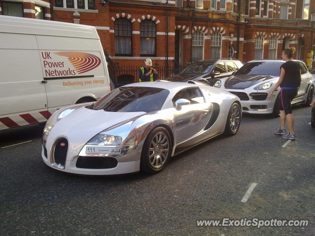 Bugatti Veyron spotted in London, United Kingdom