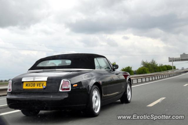 Rolls Royce Phantom spotted in 'The motorway', France