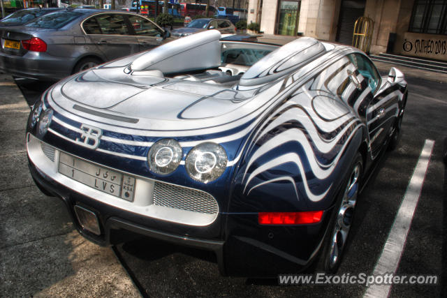 Bugatti Veyron spotted in London, United Kingdom