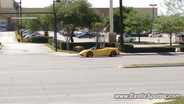 Lamborghini Gallardo spotted in Dallas, Texas