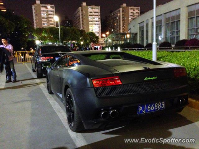 Lamborghini Gallardo spotted in Shanghai, China