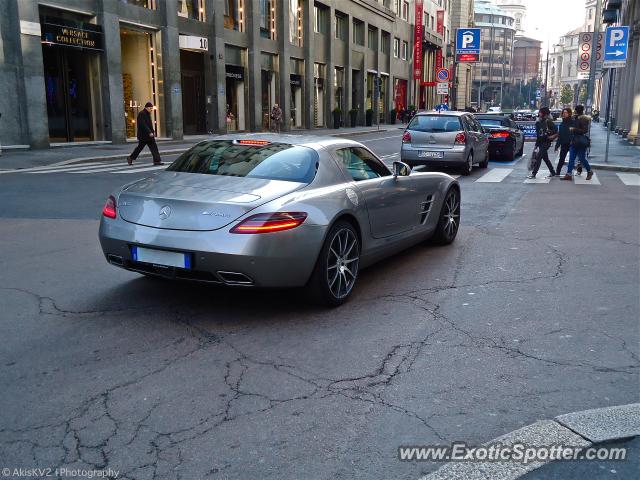 Mercedes SLS AMG spotted in Milan, Italy